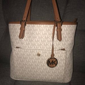 Michael Kors small purse